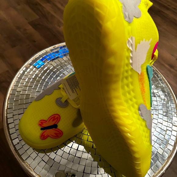 adidas Originals HARDEN VOL.5 FUTURENATURAL Shoes | Solar Yellow | Unisex - Picture 1 of 4